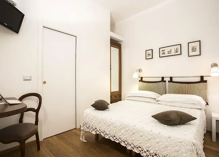 Arco Del Lauro 4* Рим